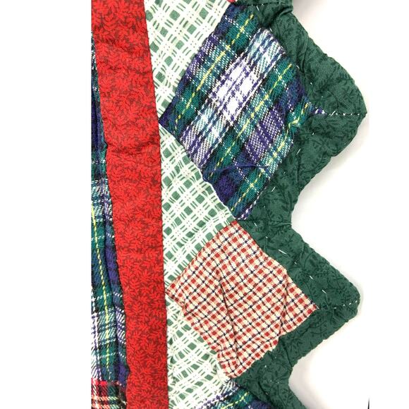 Santa Claus Christmas Patchwork Throw Blanket Holiday Season Green Multicolor - Picture 8 of 10